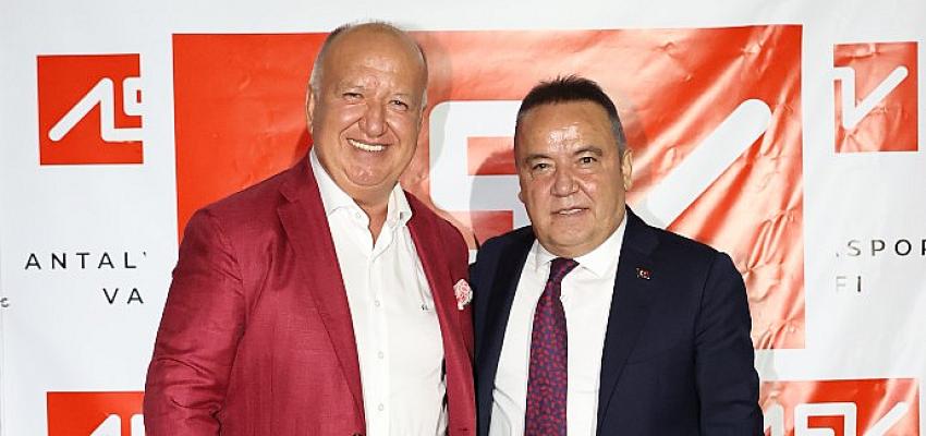 baskan-boceke-antalyaspor-vakfindan-planlama-tesekkuru.jpg