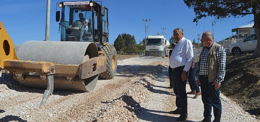 antalya-buyuksehir-yeleme-mahallesinin-18-yillik-yol-hasretini-sona-erdiriyor.jpg