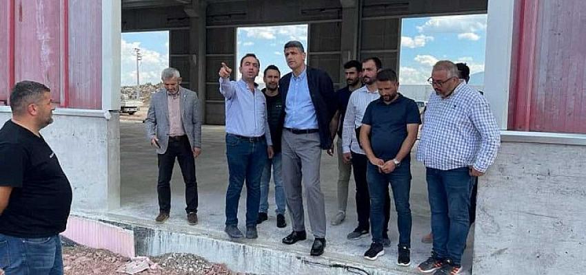 baskan-kocaman-ek-hizmet-binasini-inceledi.jpg
