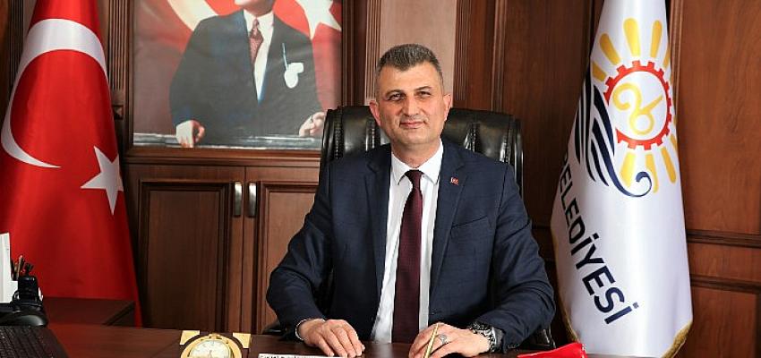 baskan-sezer-muhtarlarimiz-ile-surekli-iletisim-halindeyiz.jpg