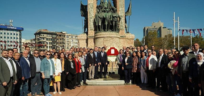 bugra-kavuncu-cesur-bir-kadinin-sayin-aksenerin-baslattigi-mucadeleyle-karanlik-salonlardan-bugunlere-kadar-geldik.jpg