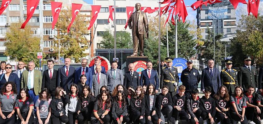 cumhuriyet-bayrami-bayrampasada-coskuyla-kutlandi.jpg