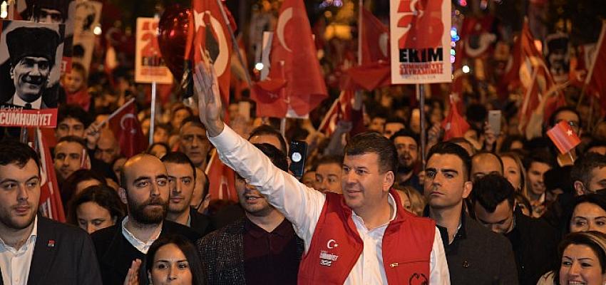 cumhuriyetin-100-yilina-1-kala-kadikoyde-cumhuriyet-coskusu.jpg