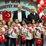 didimde-29-ekim-kutlamalari-cocuklarin-gosterileriyle-basladi.jpg