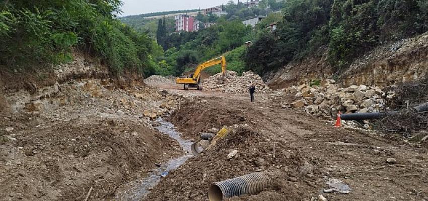 dilovasi-eynerce-deresinde-islah-calismalari-basladi.jpg