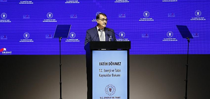 dunya-ve-turkiye-enerji-piyasasi-antalyada-12-turkiye-enerji-zirvesinde-bulusuyor.jpg