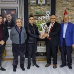 esnaflardan-baskan-ozturke-tesekkur.jpg