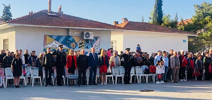 foca-yenibagarasinda-cumhuriyet-coskusu.jpg
