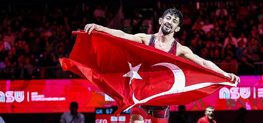 gurescimiz-kerem-kamal-dunya-sampiyonu-oldu.jpg
