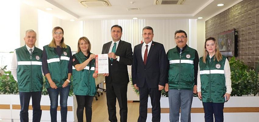 izmir-il-milli-egitim-mudurlugu-is-sagligi-ve-guvenligi-yonetim-sistemi-sertifikasi-almaya-hak-kazandi.jpg