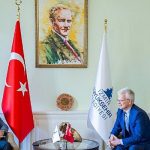 izmir-kabugunu-kiriyor.jpg
