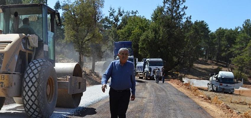 kas-sinneli-grup-yolu-asfaltlaniyor.jpg