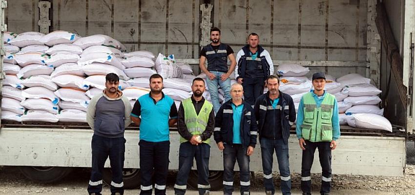 kocaeli-buyuksehir-ciftcilere-tohum-dagitimina-basladi.jpg