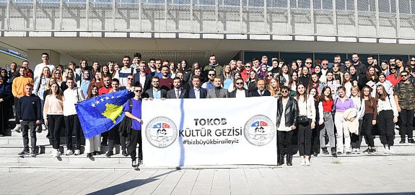 kosovali-ogrenciler-osmangazide-mola-verdi.jpg