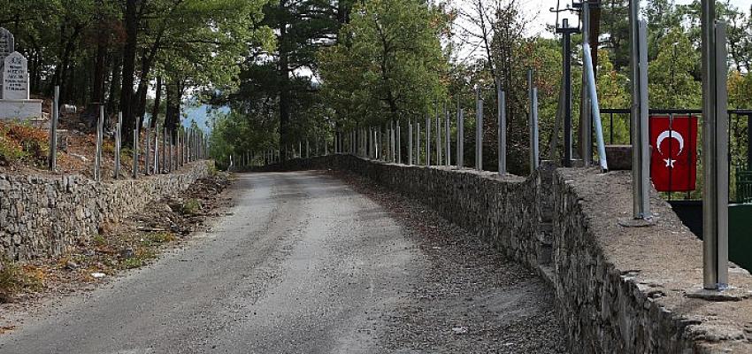 mezarliklarda-bakim-onarim-calismalari-suruyor.jpg