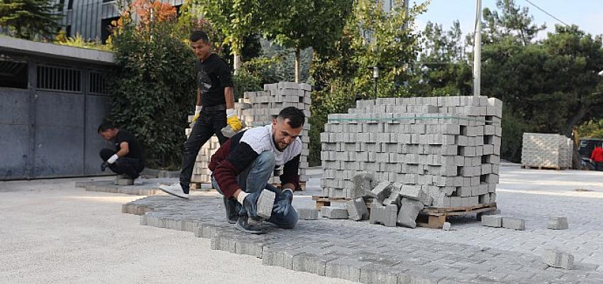 mudanya-genelinde-beton-parke-calismalari-suruyor.jpg
