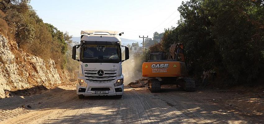 mugla-mumtaz-ataman-caddesinde-yol-ve-kaldirim-calismalari-basliyor.jpg