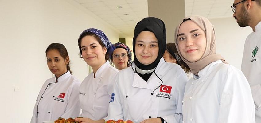 ozel-ogrenciler-yemek-yarismasinda-hunerlerini-sergiledi.jpg