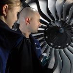 rolls-royce-gulfstreame-1000-br725-motorunu-teslim-etti.jpg
