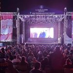 yesilcamin-sultani-turkan-soray-akm-turk-telekom-loungeta-hayranlariyla-bulusuyor.jpg