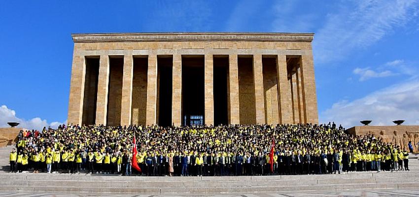 1907-fenerbahce-dernegi-ve-1907-unifebten-ataya-ziyaret.jpg