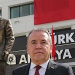 antalya-buyuksehir-belediye-baskani-muhittin-bocek-10-kasim-mesaji.jpg
