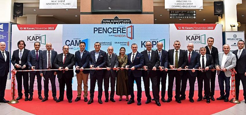 avrasya-kapi-pencere-cam-fuarlari-60-bin-ziyaretci-hedefiyle-acildi.jpg