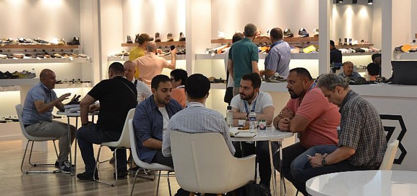 ayakkabi-sektorunun-degismeyen-adresi-aysaf-16-19-kasimda-istanbulda.jpg
