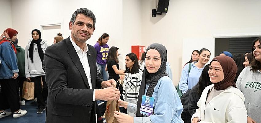 baskan-kocaman-sultanbaba-kiz-ogrenci-yurdunda.jpg