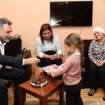 baskan-sandal-bayrakliyi-sokaktan-yonetiyoruz.jpg