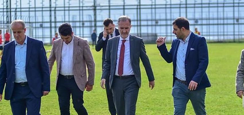 baskan-tabandan-sivas-maci-oncesi-inegolspora-moral-ziyareti.jpg