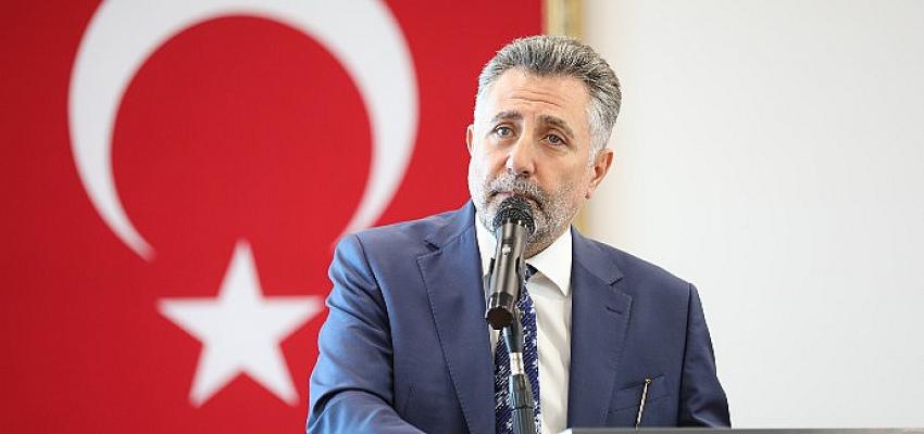 bayrakli-belediye-baskani-serdar-sandal-biz-guclu-bir-aileyiz.jpg