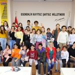bayraklinin-cocuklari-yarinlari-biz-kuracagiz.jpg