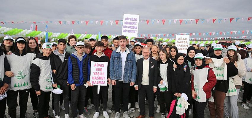 bayrampasa-belediyesinden-17-bin-ogrenci-icin-17-bin-fidan.jpg