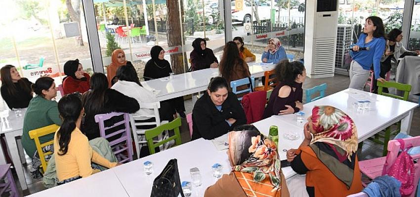 bornova-belediyesinden-toplumsal-cinsiyet-esitligi-egitimi.jpg