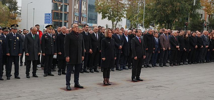 buyuk-onder-ataturku-aniyoruz.jpg