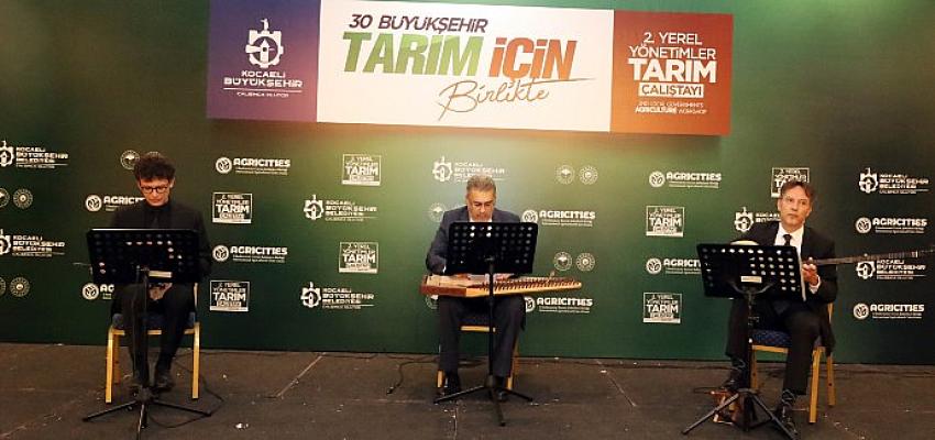 calistaya-gelen-konuklar-gala-yemeginde-bulustu.jpg