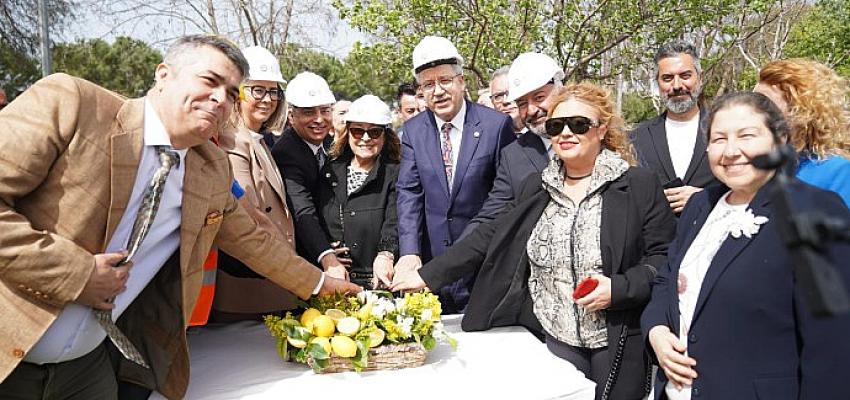 cesme-turizm-fakultesi-gastronomi-akademisi-tamamlandi.jpg
