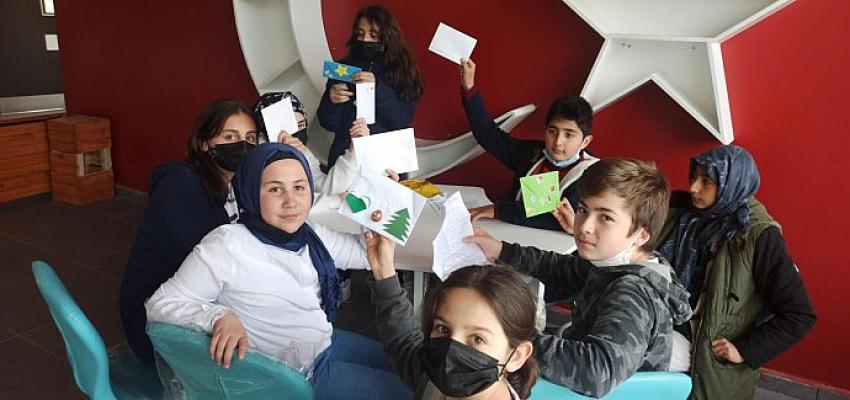 ege-universitesi-ile-okullar-el-ele-hedef-daha-guzel-bir-gelecege.jpg
