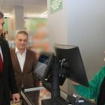 golcuk-belediye-baskani-ali-yildirim-sezer-kavakli-mahallesinde-hizmete-giren-tarim-kredi-kooperatif-marketlerinin-acilisina-katildi.jpg