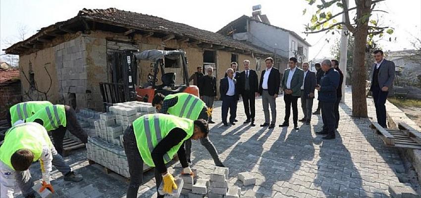 inegol-kirsal-mahallelerde-hizmet-atagi-suruyor.jpg