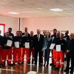 izmir-metronun-26-personeli-daha-yeterlilik-belgesini-aldi.jpg