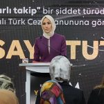 kadem-bu-yil-25-kasim-haftasinda-kadina-yonelik-siddete-karsi-toplumsal-farkindalik-olusturmak-icin-israrli-takip-konusunu-isliyor.jpg