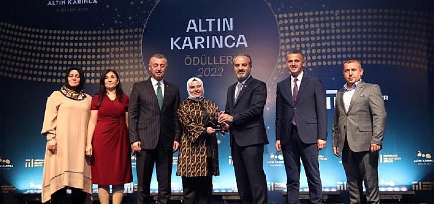 kocaeli-altin-karincadan-buyuksehirin-hizmetlerine-2-odul-birden.jpg