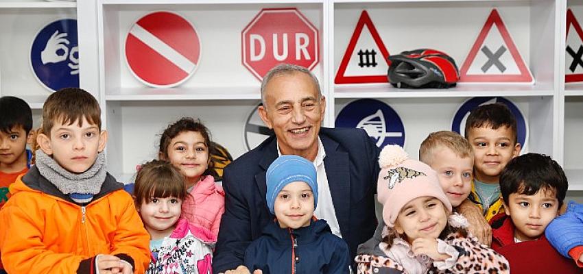 kucukcekmecede-25-bin-ogrenciye-trafik-egitimi-verilecek.jpg