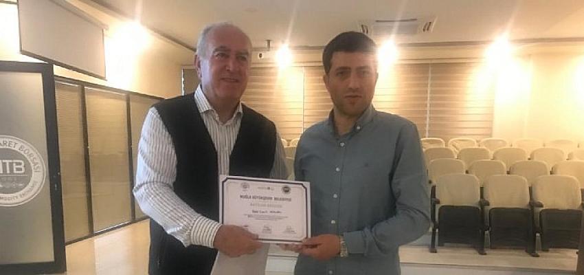 ogretmenlere-duyusal-analiz-laboratuvarinda-tadim-egitimi.jpg