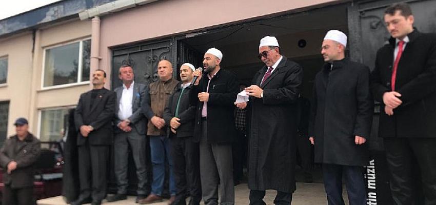 saray-belediye-baskani-ozgen-erkis-yagmur-duasina-katildi.jpg