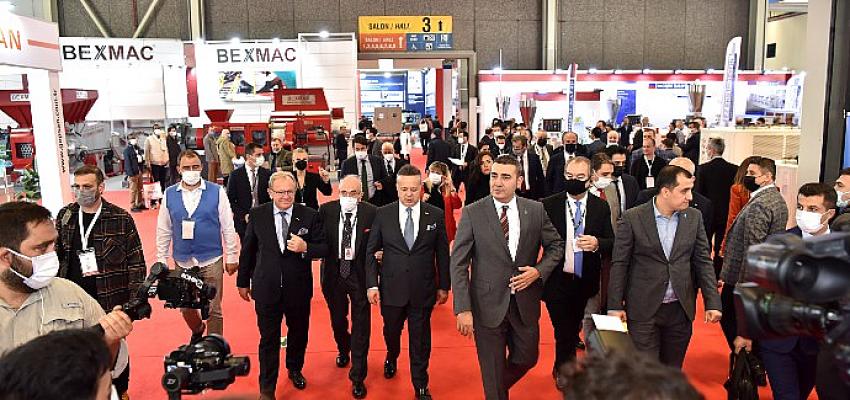uluslararasi-istanbul-plastik-endustrisi-fuari-sektor-profesyonellerini-31-kez-bir-araya-getirmeye-hazirlaniyor.jpg
