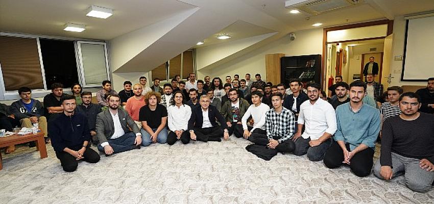 uskudar-belediyesinden-universite-ogrencilerine-dogalgazdan-sonra-yeni-mujde.jpg