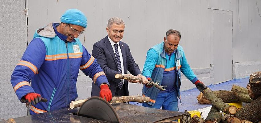 uskudarda-bu-kis-ihtiyac-sahiplerinin-evleri-atik-mobilyalarla-isinacak.jpg